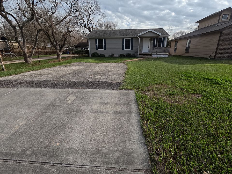 1st image of 2315 13th Ave N