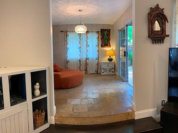 5th image of 4361 Willow Glen St