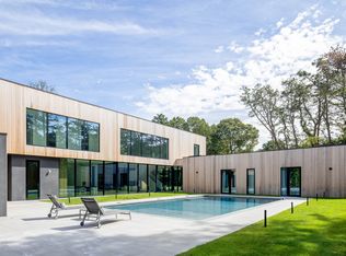 9 Blue Jay Way, East Hampton, NY 11937