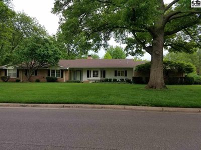 115 Countryside Dr, Hutchinson, KS, 67502