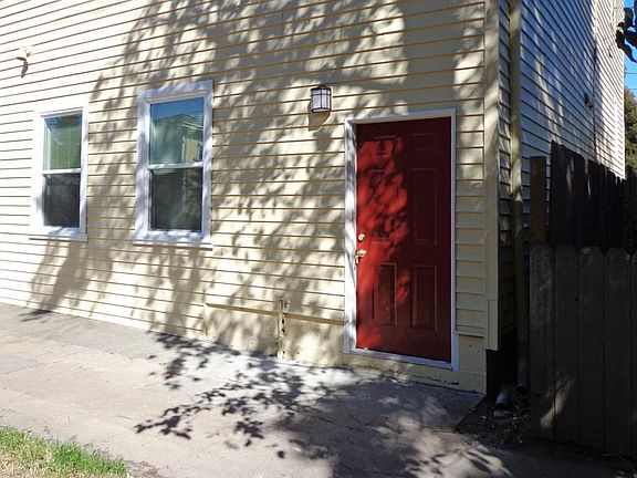 3rd image of 538 Brown St APT C