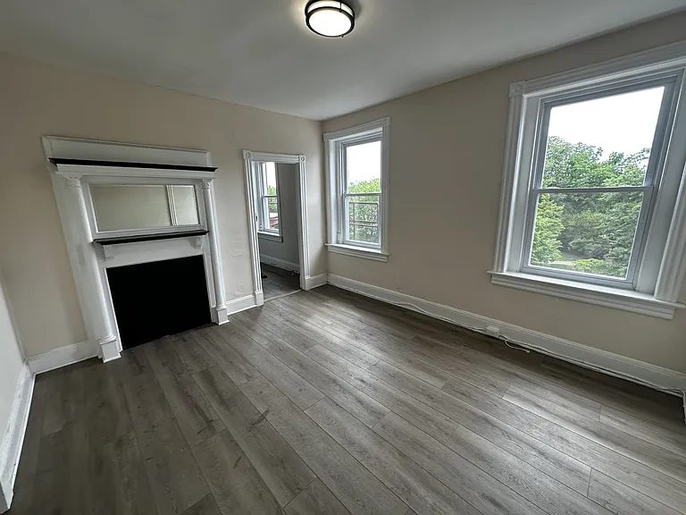 1101 E Capitol St SE #3 — Photo 3