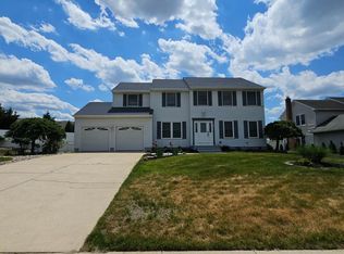 1 Heritage Valley Dr, Sewell, NJ 08080