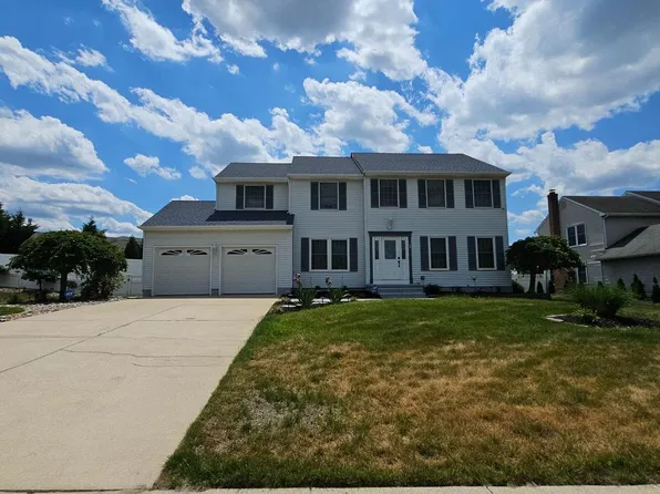 1 Heritage Valley Dr, Sewell, NJ 08080