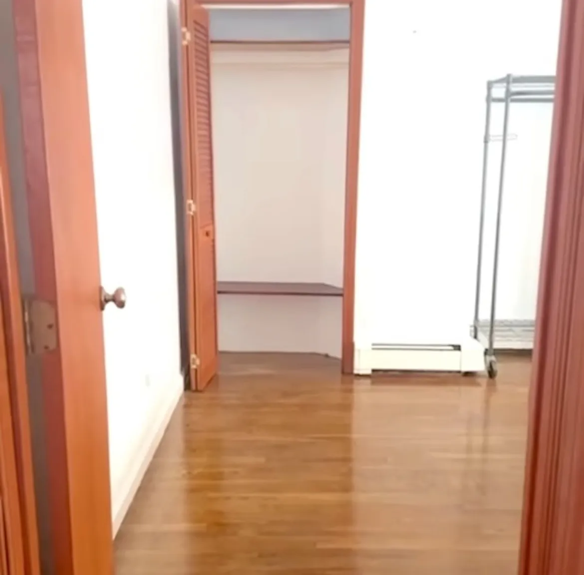 Room for Rent — Photo 3