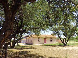 40 E Golden Bell Rd, Saint David, AZ 85630