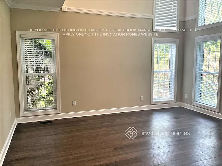5034 Cramer Woods Dr — Photo 5