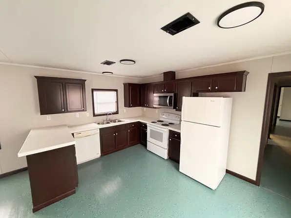 28 Deerwood Park, Centralia, IL 62801