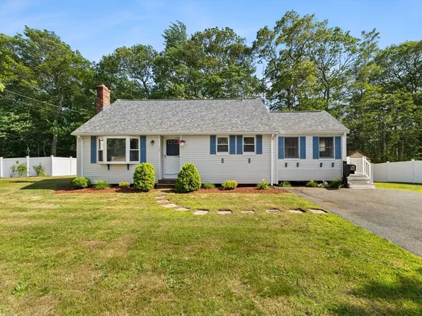 105 Dixon Rd, Brockton, MA 02302