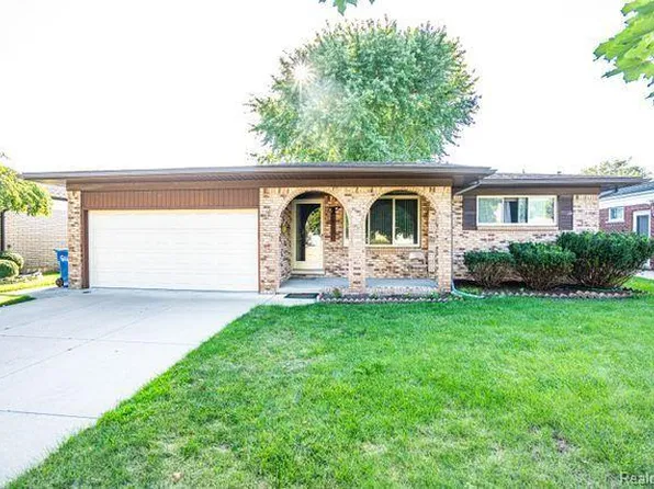 32711 Rugby Dr, Warren, MI 48088