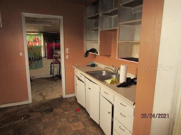 5th image of 203 Cottonwood St