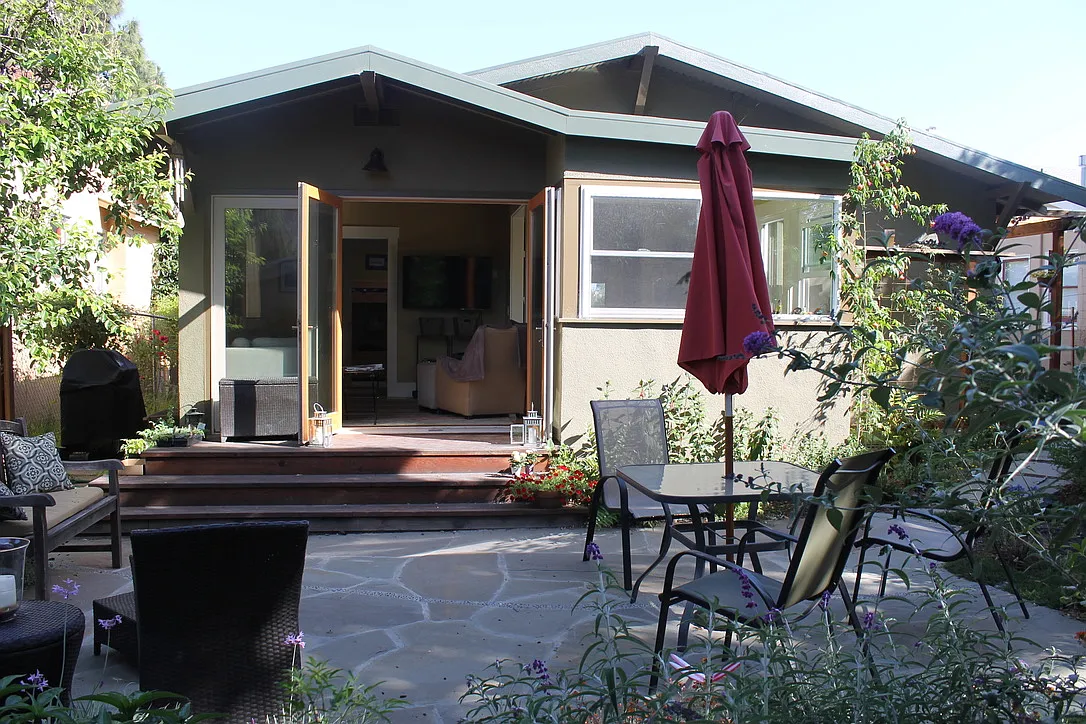 3 bed, 1800 sqft, $9,000 — Photo 3