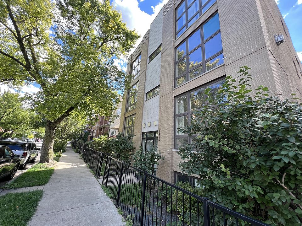 1st image of 1844 N California Ave #2S