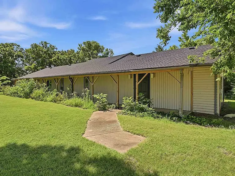7359 E Lake Rd — Photo 32