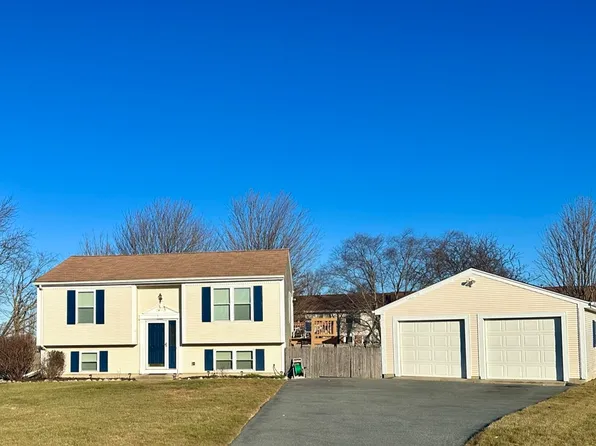 36 Cows Path, Middletown, RI 02842