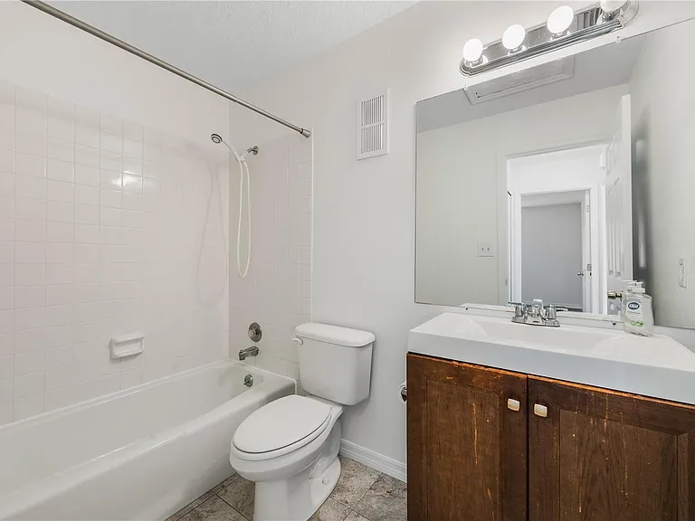 1134 Villa Ln #95 — Photo 6