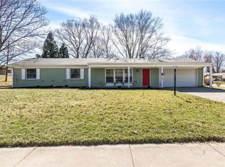 7 Sherman Dr, Carmel, IN
