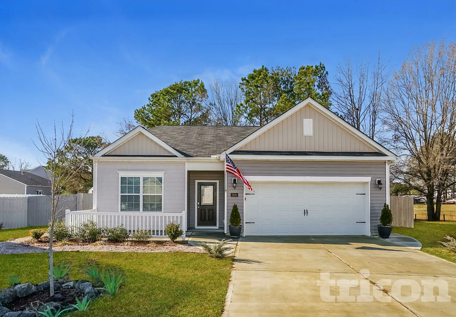 909 Wild Lilac Court Zebulon NC — Photo 1