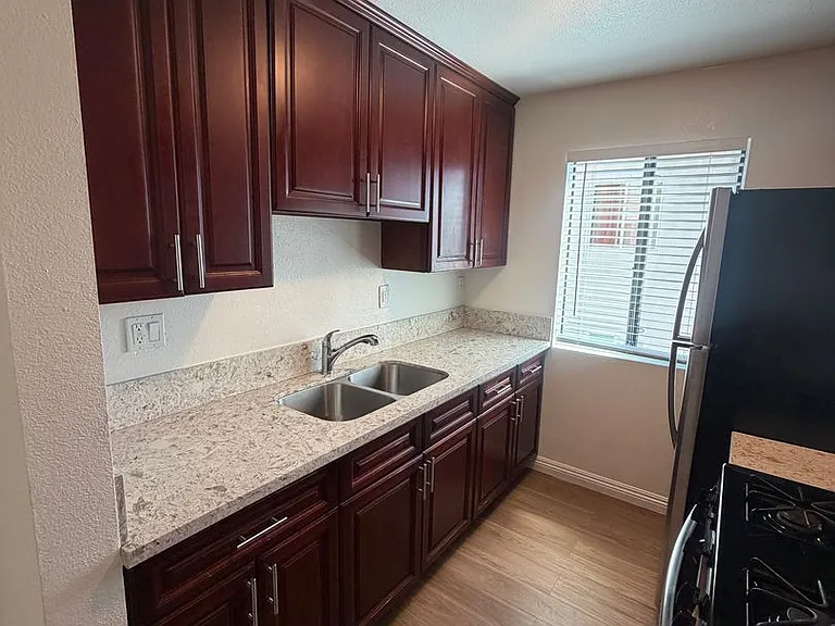 920 Martin Luther King Jr. — Photo 11