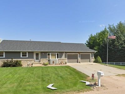 7 Valleyview Hts, Crt, NE, 68845