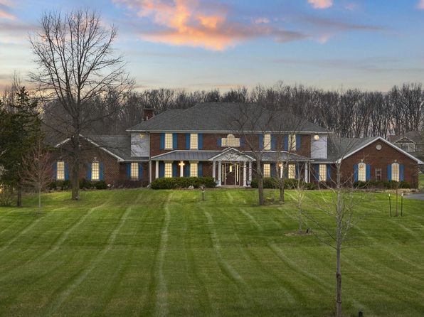 15711 Viberg Rd, Leo, IN 46765
