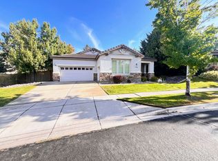 7765 Harvest Hill Ln, Reno, NV 89523