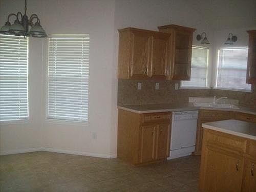 3rd image of 4207 Bally Dr