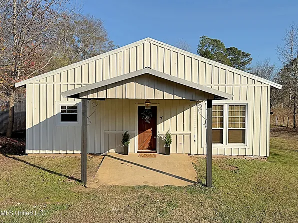 1530 Highway 35 N, Carthage, MS 39051