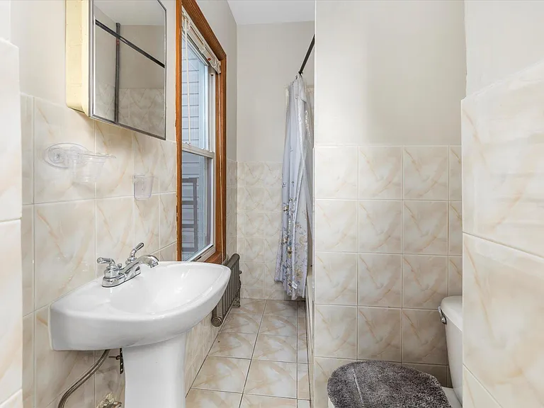 97 Dewitt Ave #2 — Photo 15