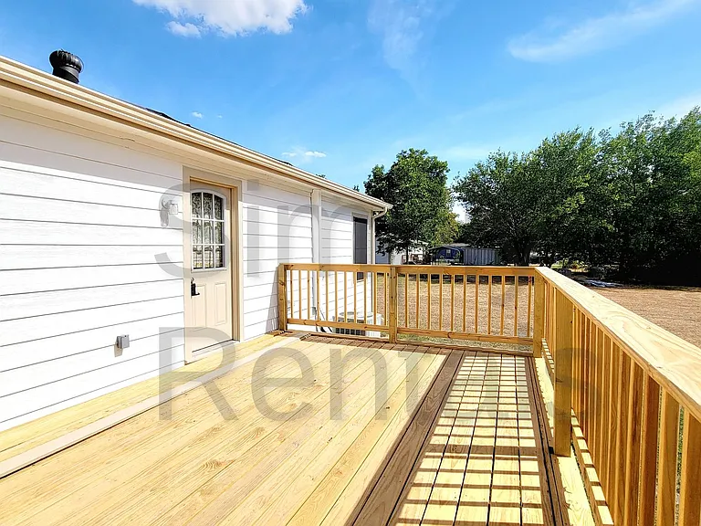 105 Windsor St — Photo 22