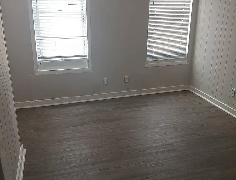 417 N Rose St — Photo 8
