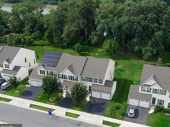 2nd image of 547 Canal Dr
