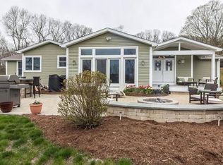 239 Upper Pattagansett Rd, East Lyme, CT 06333