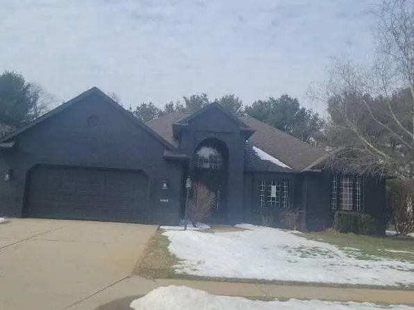 56989 Coppergate Dr, Elkhart, IN 46516