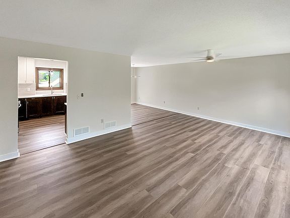 3rd image of 7656 Upper 24th St N