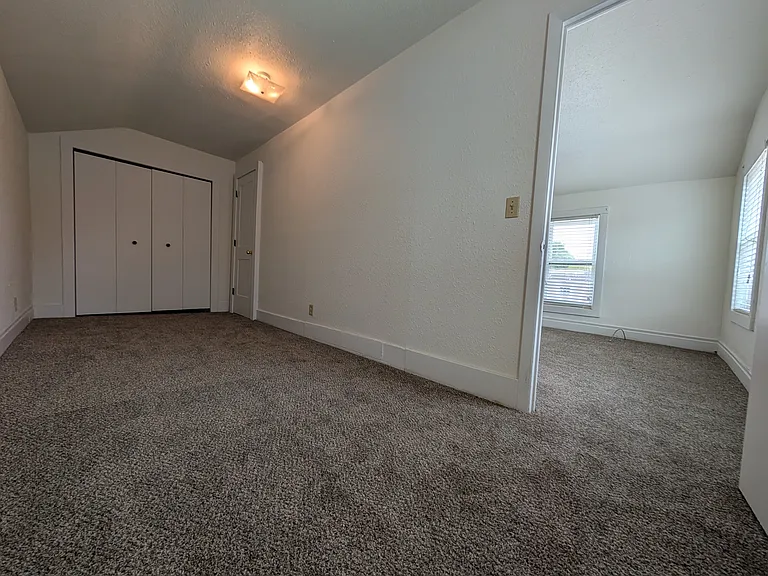 316 Chicago Rd #2 — Photo 7