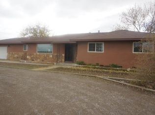 21881 Pioneer Rd, Los Banos, CA 93635