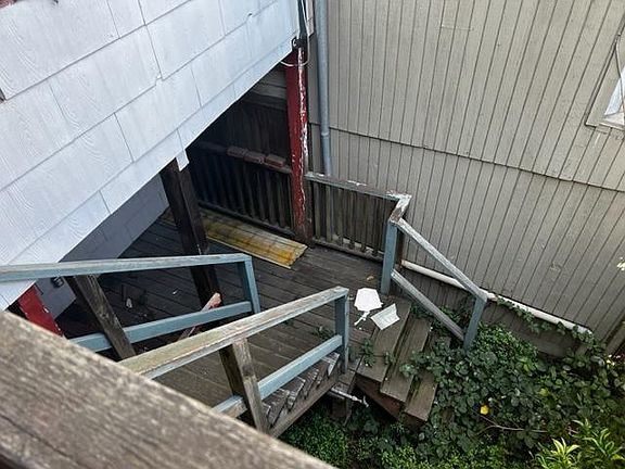 5th image of 249 Mississippi St