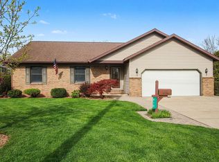 810 Saint Joseph St, South Haven, MI 49090