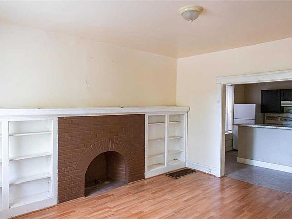 2nd image of 4048 De Tonty St