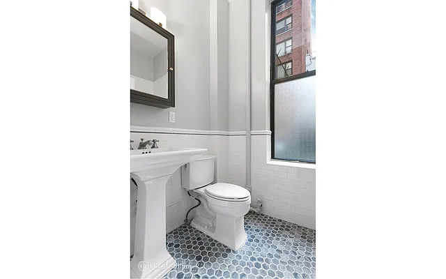 Rented by Douglas Elliman | media 14