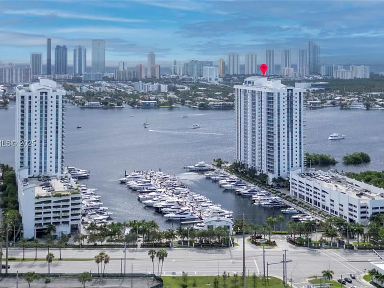 17111 Biscayne Blvd #1709 — Photo 41