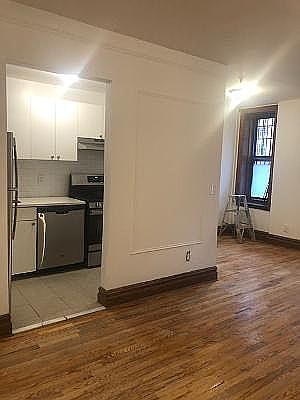 4th image of 92 Gates Ave #1N