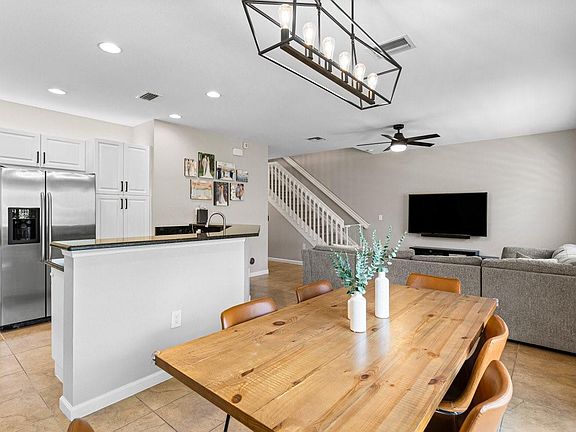 2nd image of 4753 Cypress Street #4753