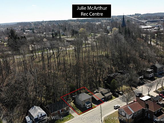 3rd image of 1671 4th Ave E