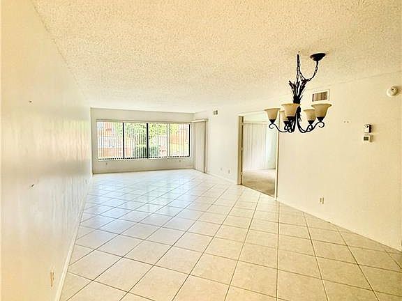 2nd image of 114 Cypress WAY E #D3