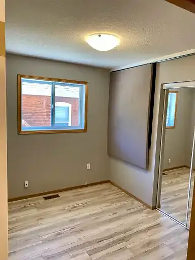 75 Westmount Dr S #1 — Photo 6