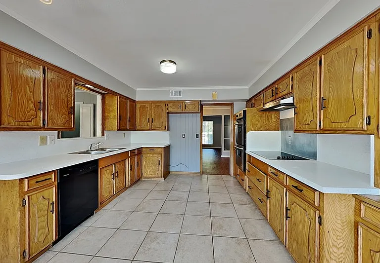 4308 Harvest Hill Rd — Photo 7