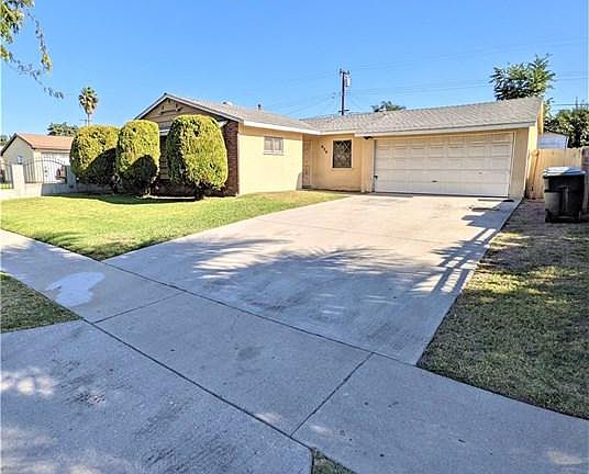 4th image of 938 Tonopah Ave