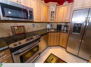 10877 W Clairmont Cir #211, Tamarac, FL 33321